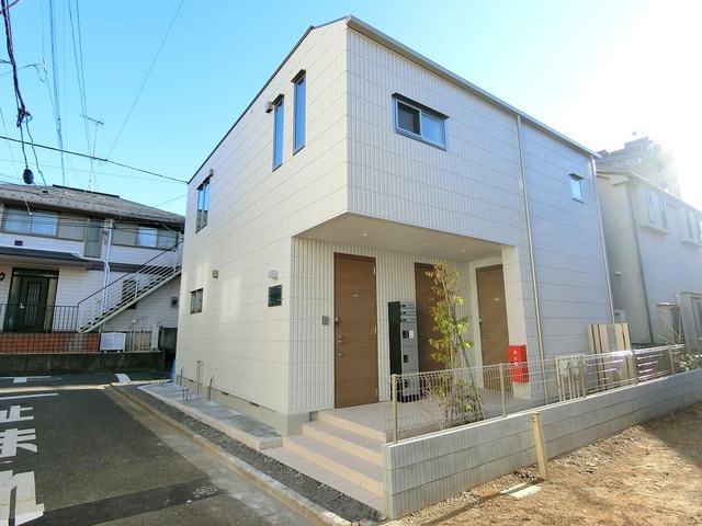 ハイムいずみＢの外観|★耐震・耐火性に優れた旭化成ヘーベルメゾン★