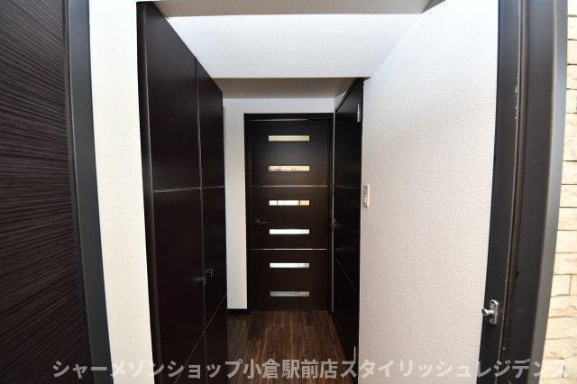 ウィークスステラの玄関