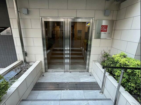 ドゥーエ四谷三丁目のエントランス|ドゥーエ四谷三丁目