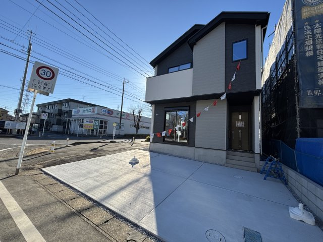 【前面道路含む現地写真】の画像