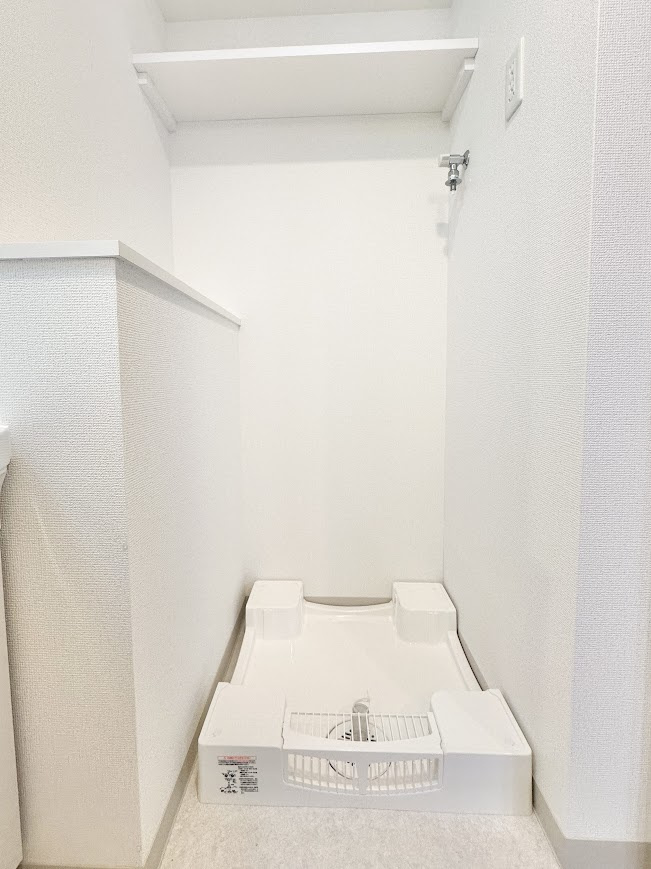 エステムコート名古屋上前津の設備|洗濯機置場（室内）