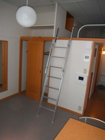 レオパレス高蔵の居間・リビング|サンプル