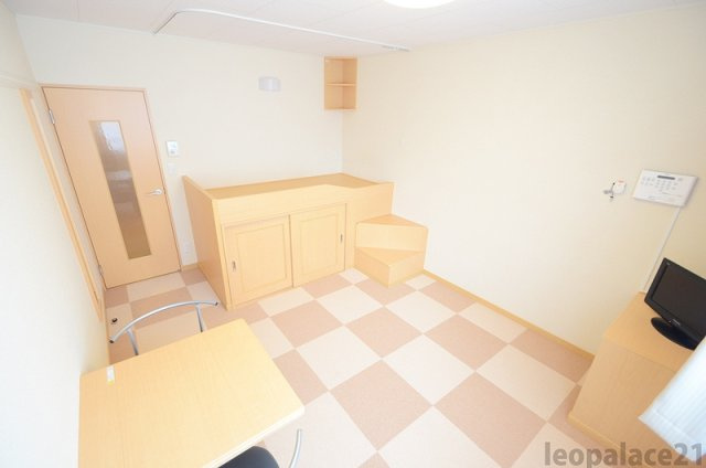 レオネクスト緑ヶ丘の居間・リビング