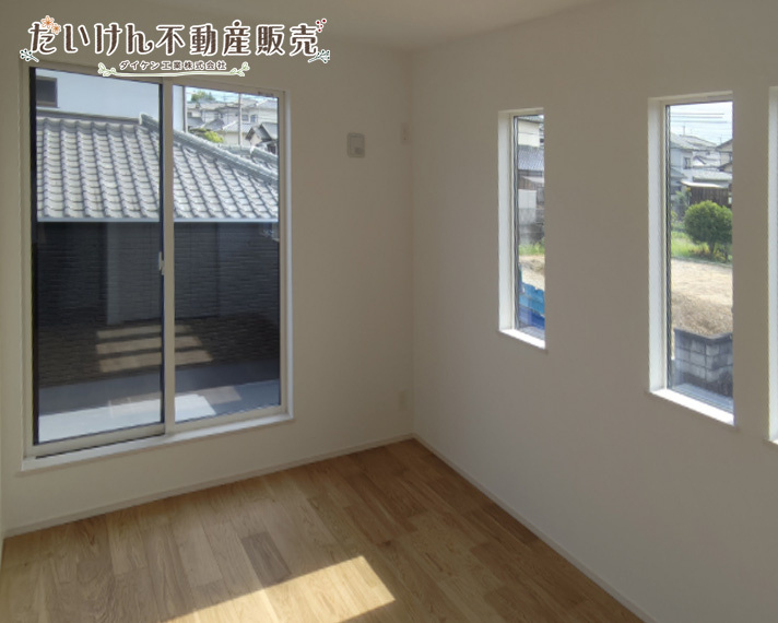 神戸市西区桜が丘東町4丁目の洋室