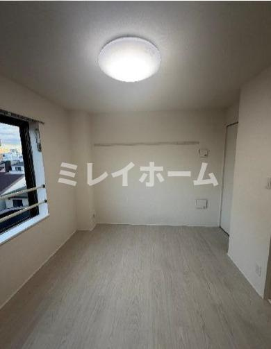 b’CASA蒲田WESTの居間・リビング