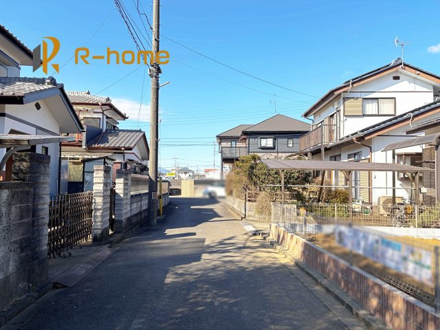 第1石岡市旭台　新築戸建て　1号棟の前面道路含む現地写真|周辺環境も併せて案内致します♪
閑静な住宅地で笑顔あふれる新生活！
ぜひ現地へお越しください♪