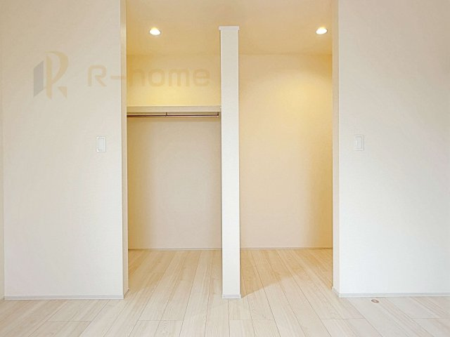 第1石岡市旭台　新築戸建て　1号棟の収納|主寝室に便利なウォークインクローゼット＆フリースペース付き♪