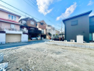 【外観】 | 北条町１丁　新築一戸建 | JR阪和線「上野芝」駅まで徒歩１３分！
毎日の通勤や通学に便利です！忙しい朝や遅い帰宅時にも安心ですね♪