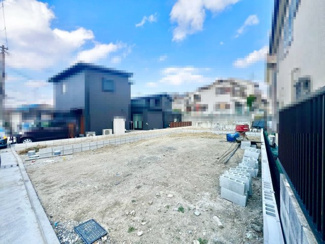 【外観】 | 北条町１丁　新築一戸建 | ３ＬＤＫ+ＷＩＣ！暮らしやすい間取りですので、子供部屋や趣味のお部屋も作れますね♪ 資料請求だけでもお気軽にお問い合わせください！