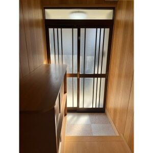 中味鋺一丁目615-3借家の玄関