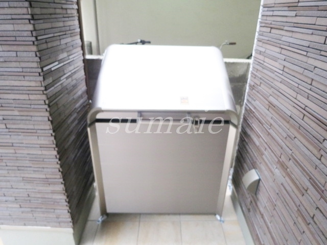 プランドール赤羽のその他共用部分|ゴミ置き場はこんな感じ。