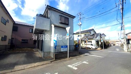 深谷市寿町　中古住宅（駅徒歩９分）の前面道路含む現地写真