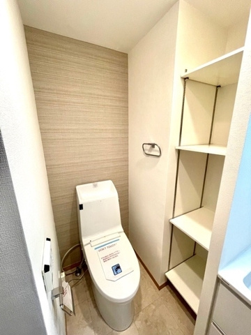 新品家具付きマンション東6(KaGood東京)のトイレ|ゆったりとした空間のトイレです