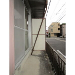 名城ハイツのバルコニー