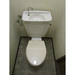 名城ハイツのトイレ
