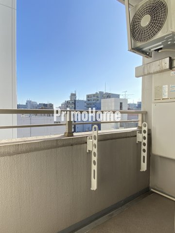 アクティア神田岩本町のバルコニー