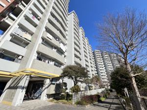 ~ 南東向き×穏やかで良好な住環境~ 南永田住宅1-2号棟の画像