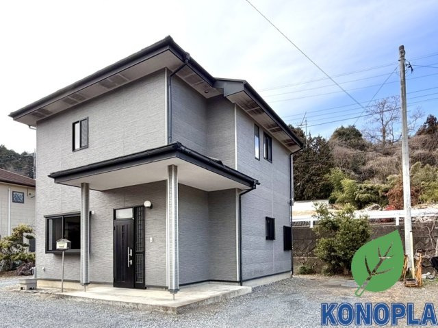 【中古戸建】藤岡市鬼石の外観|■外観｜ここから始まる「日常」はご家族にとってかけがえのない時間となります。少しでも豊かに、快適に。