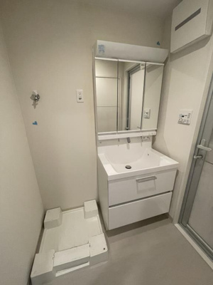 【洗面所】 | Bright cube