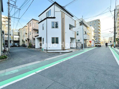 【前面道路含む現地写真】 | 葛飾区東四つ木2丁目中古住宅 | 全面道路