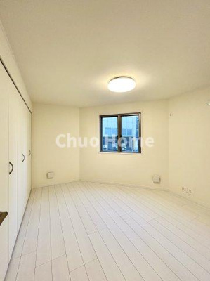 【子供部屋】 | 葛飾区東四つ木2丁目中古住宅 | 【子供部屋】お子様を持つ家庭の約6割が「家族や子どものため」に購入を希望。入学後の転校を避け、広い空間でのびのび育てたいなどの親心が、家探しのきっかけになっているようです。