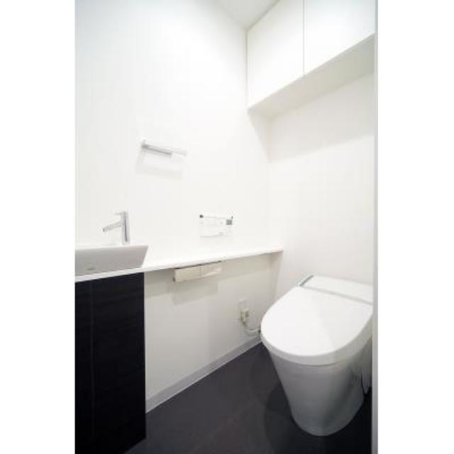 ラグゼガーデン松原のトイレ|※写真は同タイプ住戸です。