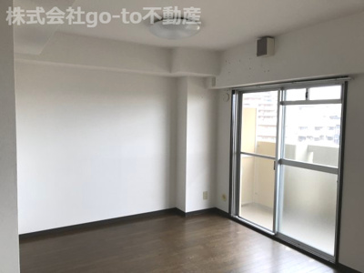 【洋室】 | ライオンズマンション明石江井ヶ島 | 約4.5帖の洋室です♪