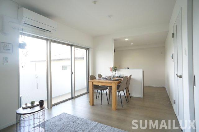 熊本市北区龍田弓削１丁目の賃貸マンションの居間・リビング
