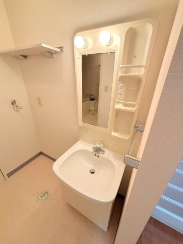 コーポホコトリ　A棟の洗面所