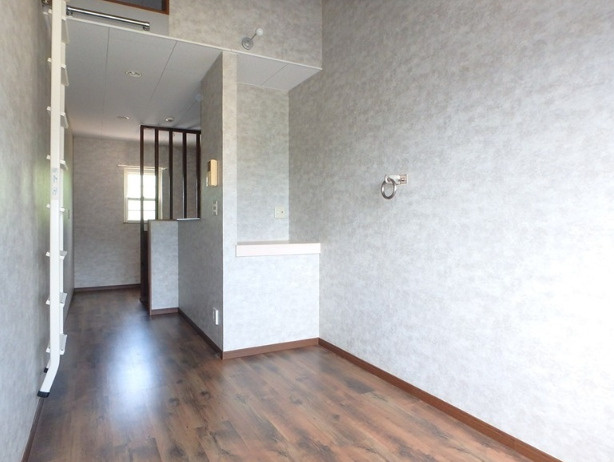 ネイプロシードの洋室