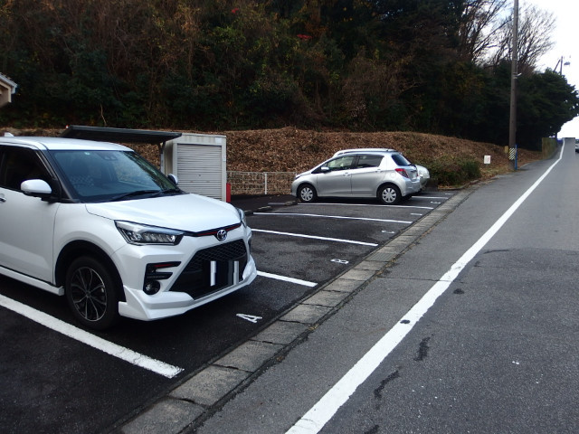 ネイプロシードの駐車場