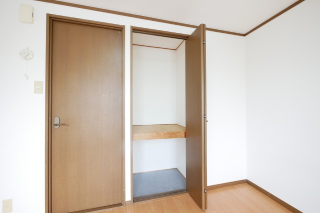 大阪市住吉区杉本２丁目の賃貸マンションの収納