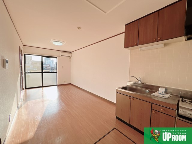 ハイツキューハイAの居間・リビング