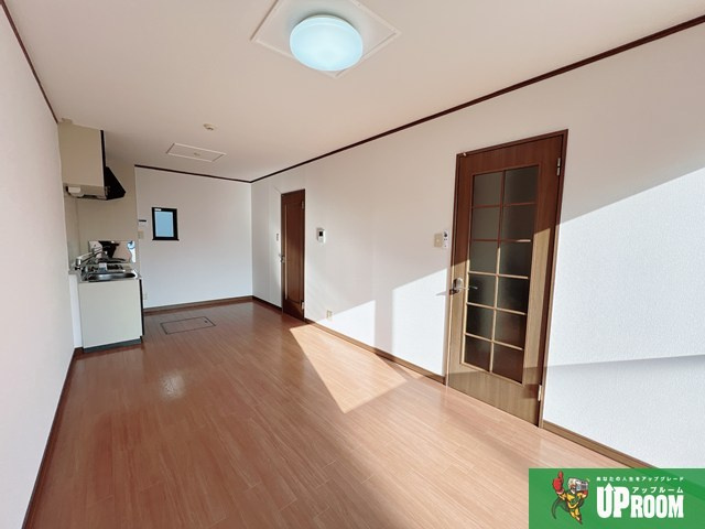 ハイツキューハイAの居間・リビング