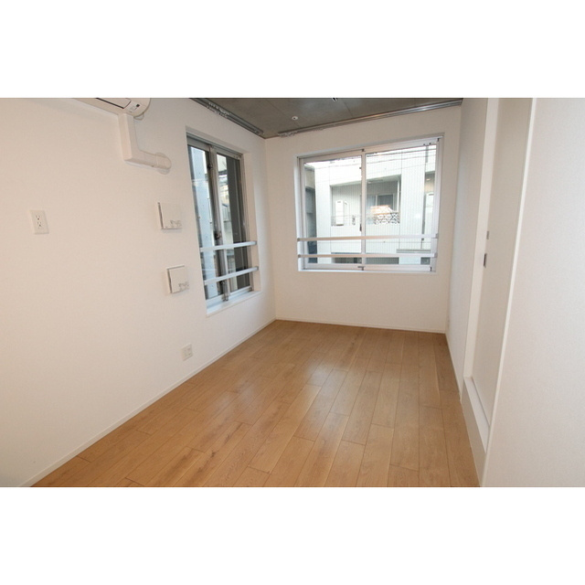 豊島区南大塚１丁目の賃貸マンションの居間・リビング