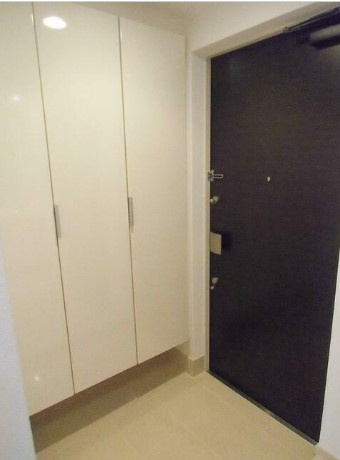 コスモリード新宿余丁町の玄関|※別室参考写真