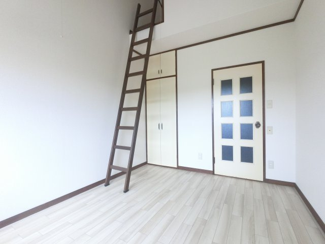【寝室】 | エンジェルハイツ