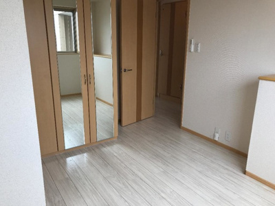 【寝室】 | ストロベリー