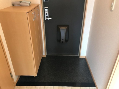【玄関】 | ストロベリー | ※写真は別号室