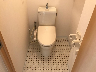 【トイレ】 | ストロベリー | ※写真は別号室