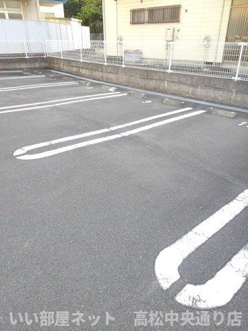 【駐車場】 | 秋桜ｎｅｏ　Ｂ