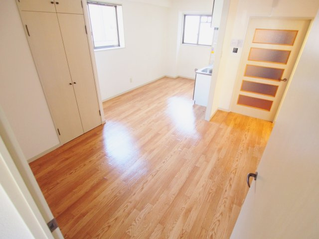 グランソレイユⅡの居間・リビング