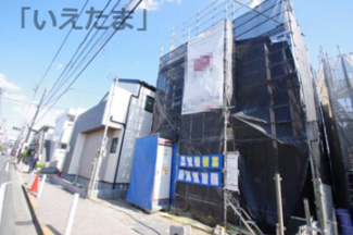 【外観】 | 【仲介手数料無料！！】多摩市一ノ宮4丁目　新築戸建て（全4棟）1号棟　5890万円 | 令和８年４月１６日撮影　建築中