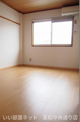 【居間・リビング】 | エルディム松本Ｃ