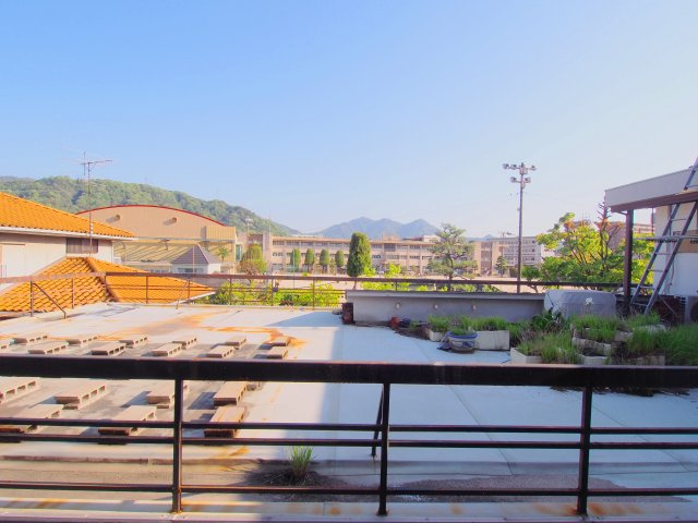 アルカディア・アキの展望