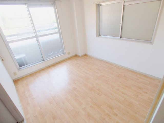 アルカディア・アキの居間・リビング