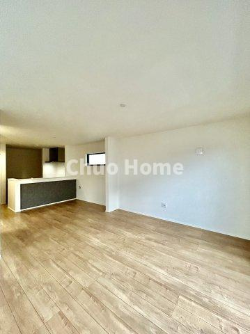 葛飾区東金町4丁目新築分譲住宅のキッチン|ダイニングキッチン