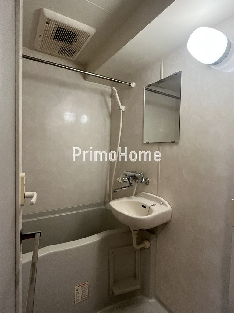 パレステュディオ東京八重洲通りの浴室