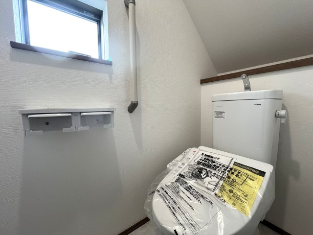 陸の孤島は昔の話！！新駅でアクセス抜群！～羽沢町新築戸建て～のトイレ|落ち着いたトイレです