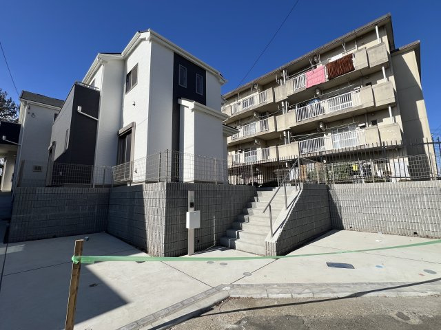 陸の孤島は昔の話！！新駅でアクセス抜群！～羽沢町新築戸建て～の駐車場|駐車場があります